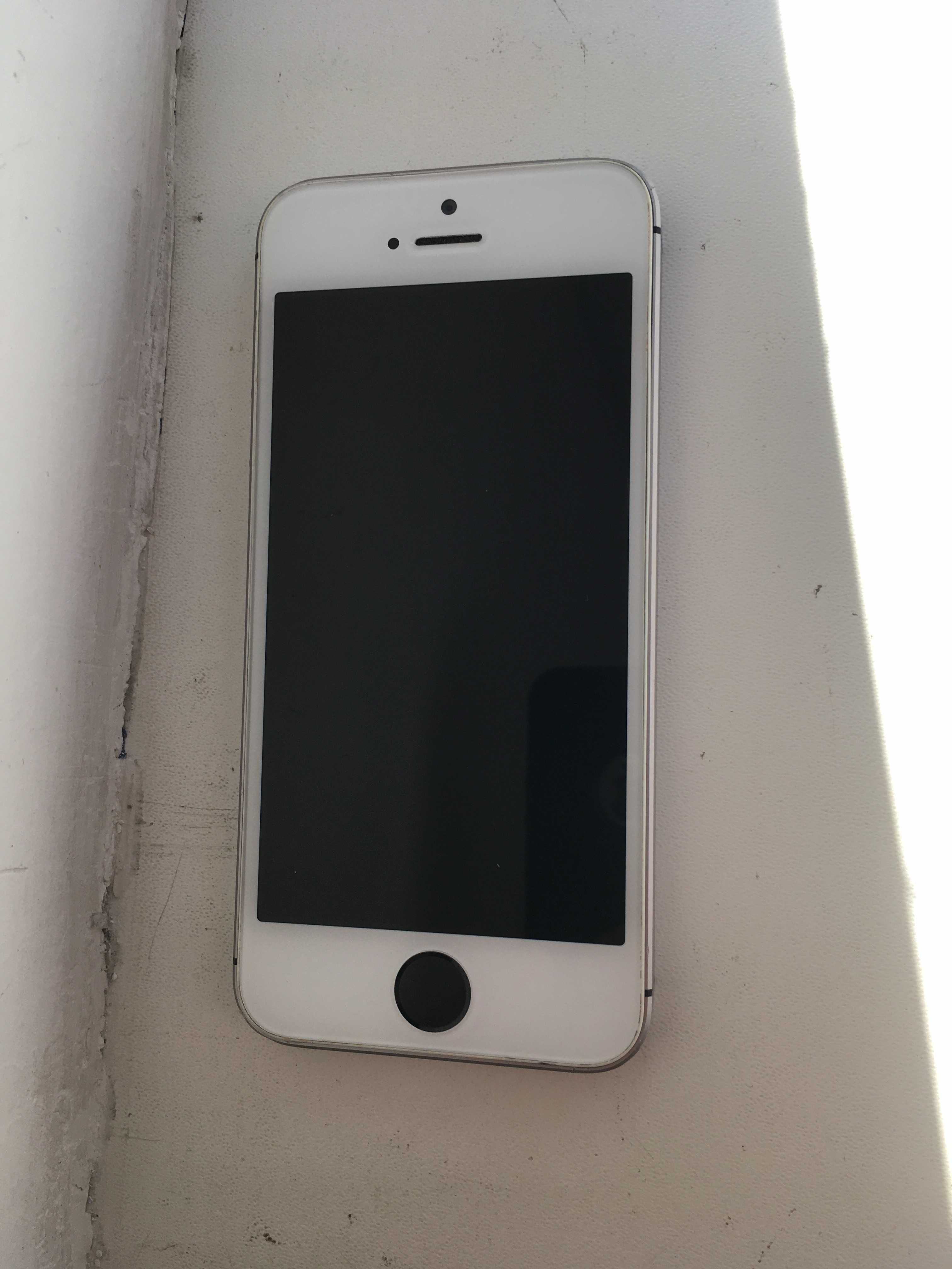 Смартфон iPhone SE 32 gb Neverlock