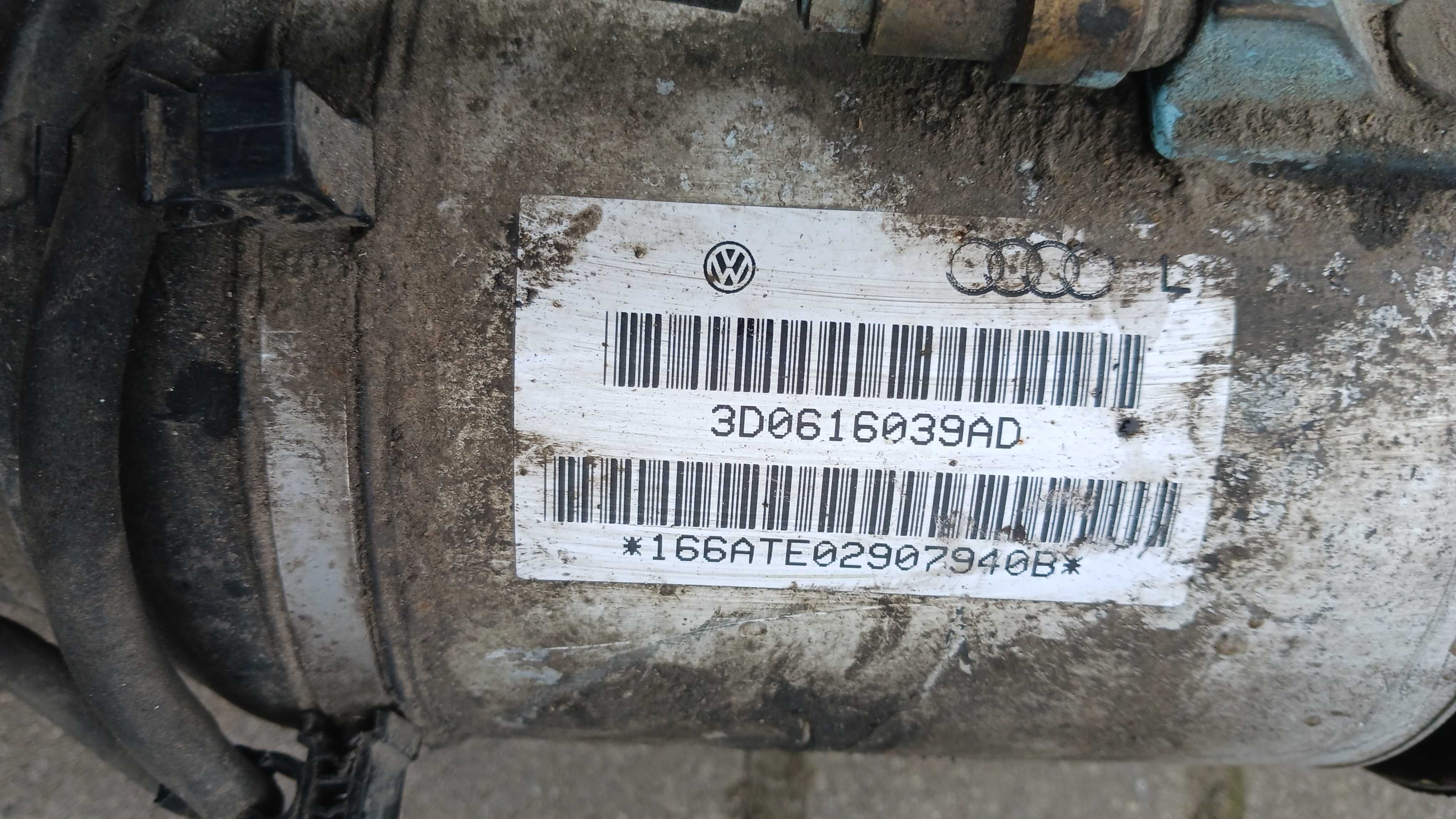 VW PHAETON amortyzator miech lewy 3DO.616039AD