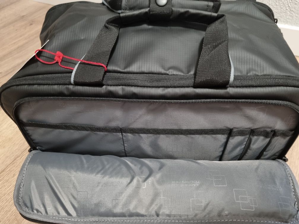 Torba American Tourister z funkcją plecaka do samolotu Ryanair