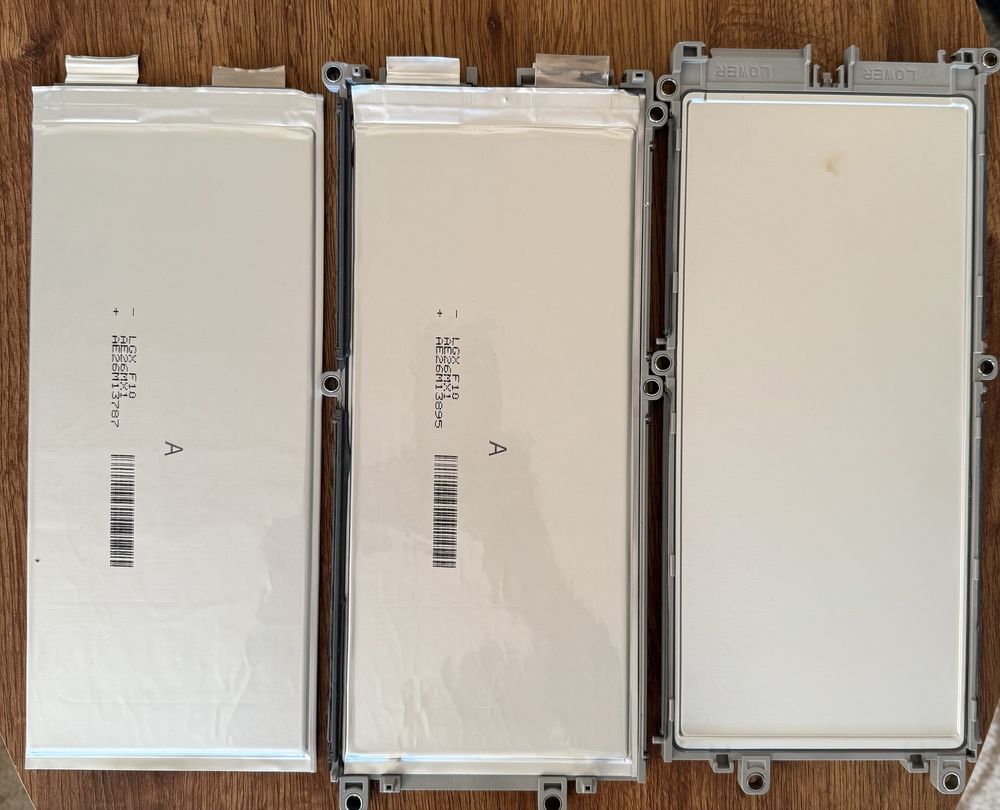Акумуляторна комірка 1S1P+холдер LGX F10 Li-ion NMC  10Ah 3,7v
