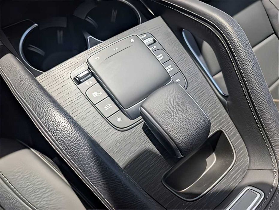 Mercedes-Benz GLE      2022