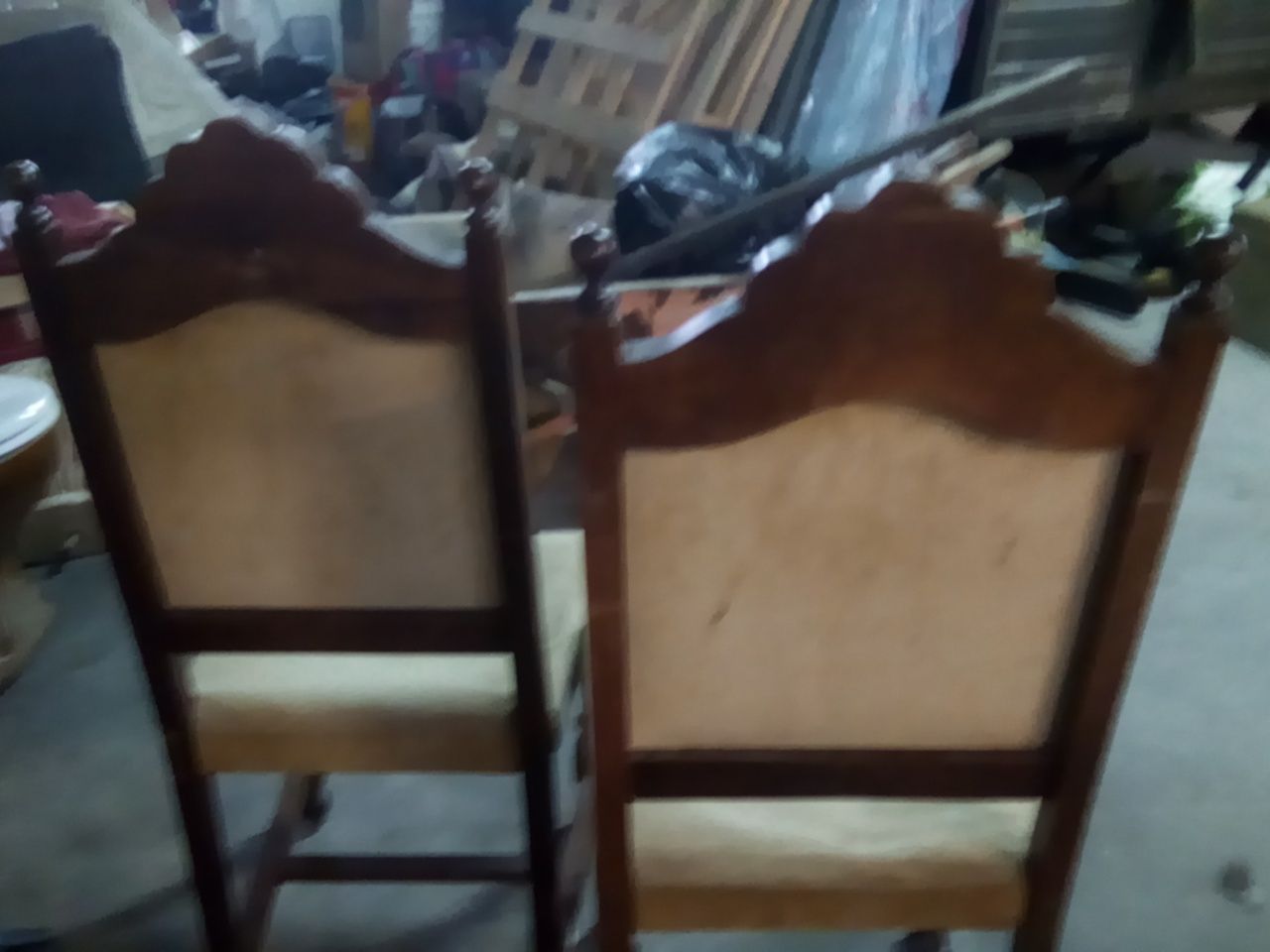 Duas cadeiras vintage para restaurar