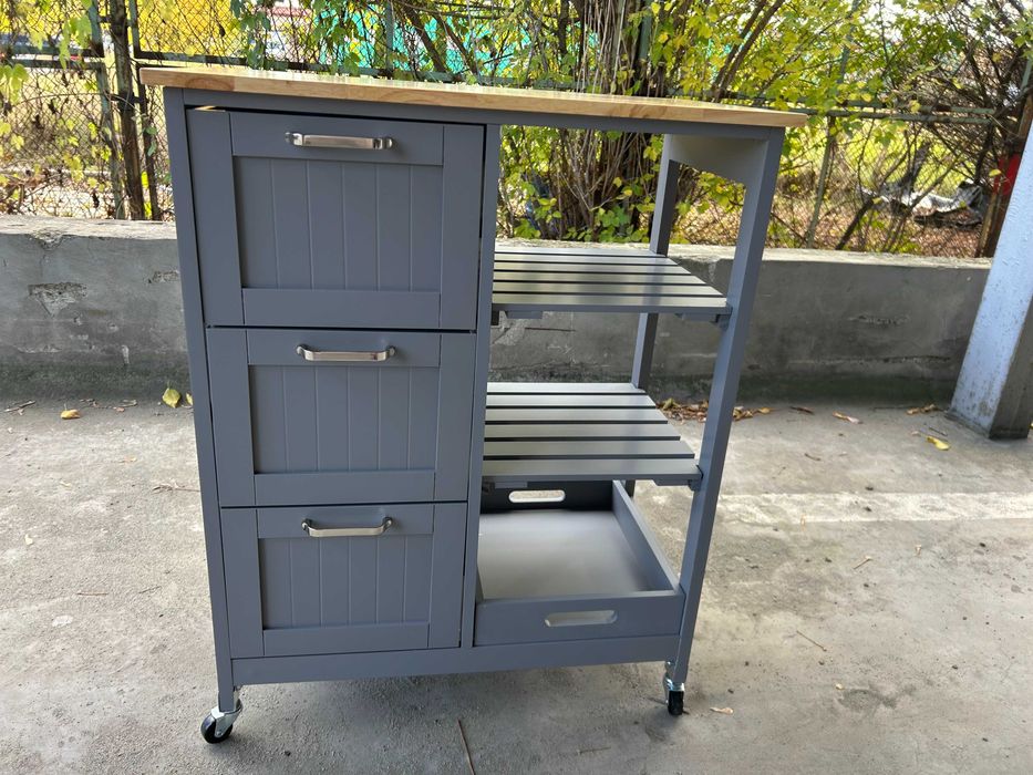 Kredens z szufladami na kółkach , szafka - wózek na kółkach .Złożona