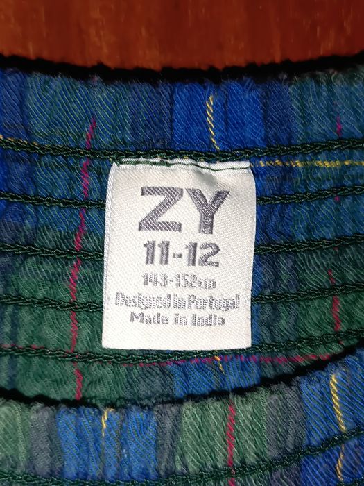 Saias de menina novas 13/14 anos