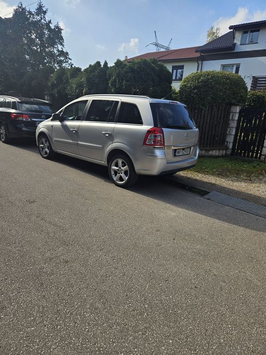 Opel Zafira B automat 1.8 140KM 7-osobowa