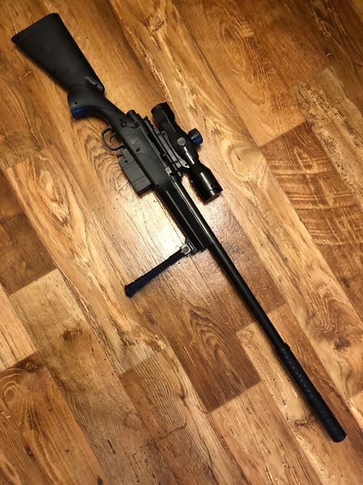 Снайперська гвинтівка 95 см,сошки,лазер,дуже міцна!