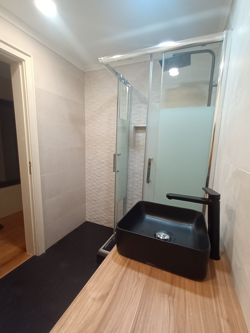 Remodelação de interiores, apartamentos e lojas