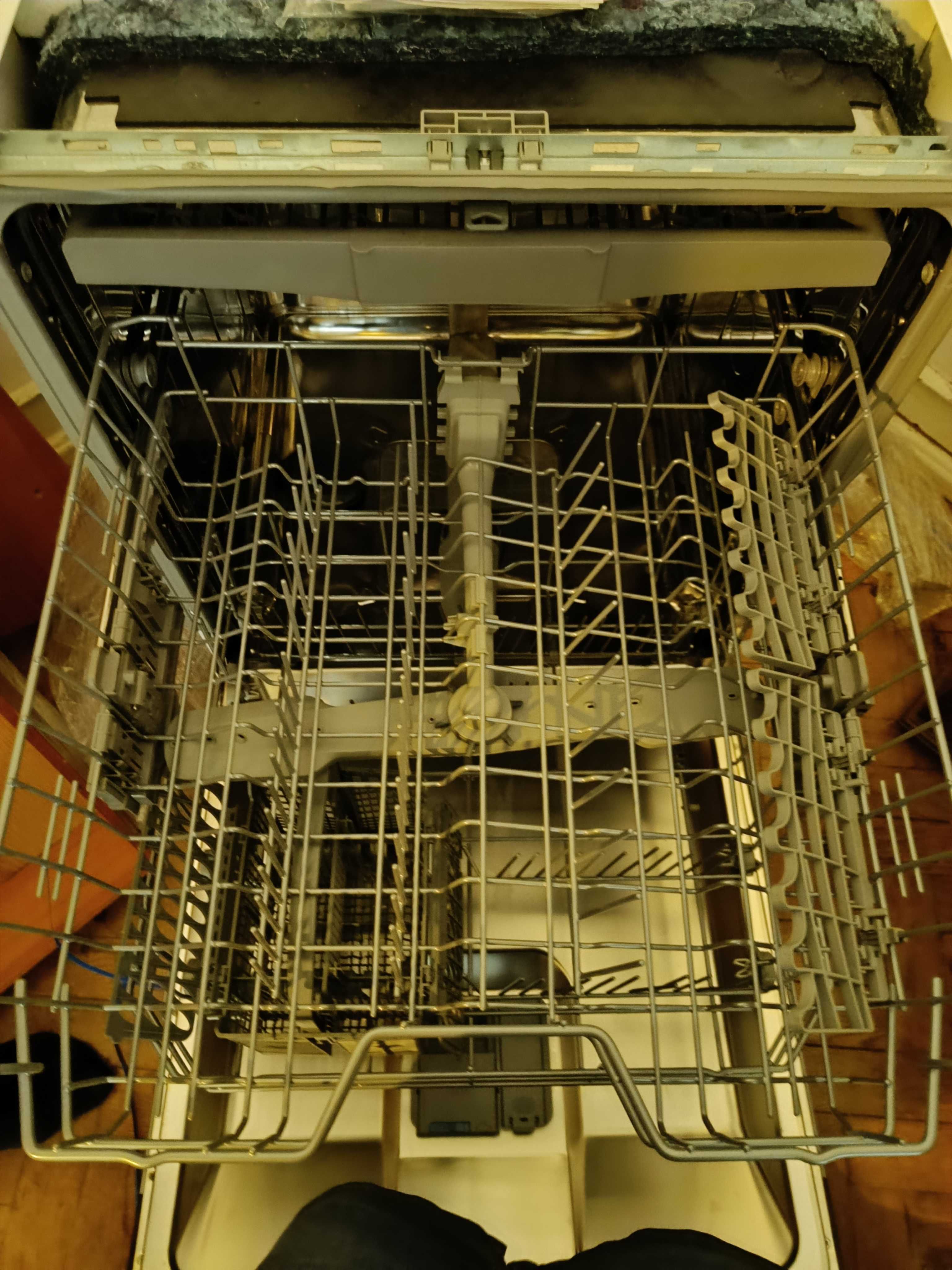 Máquina lavar loiça encastre total, marca Teka, como nova