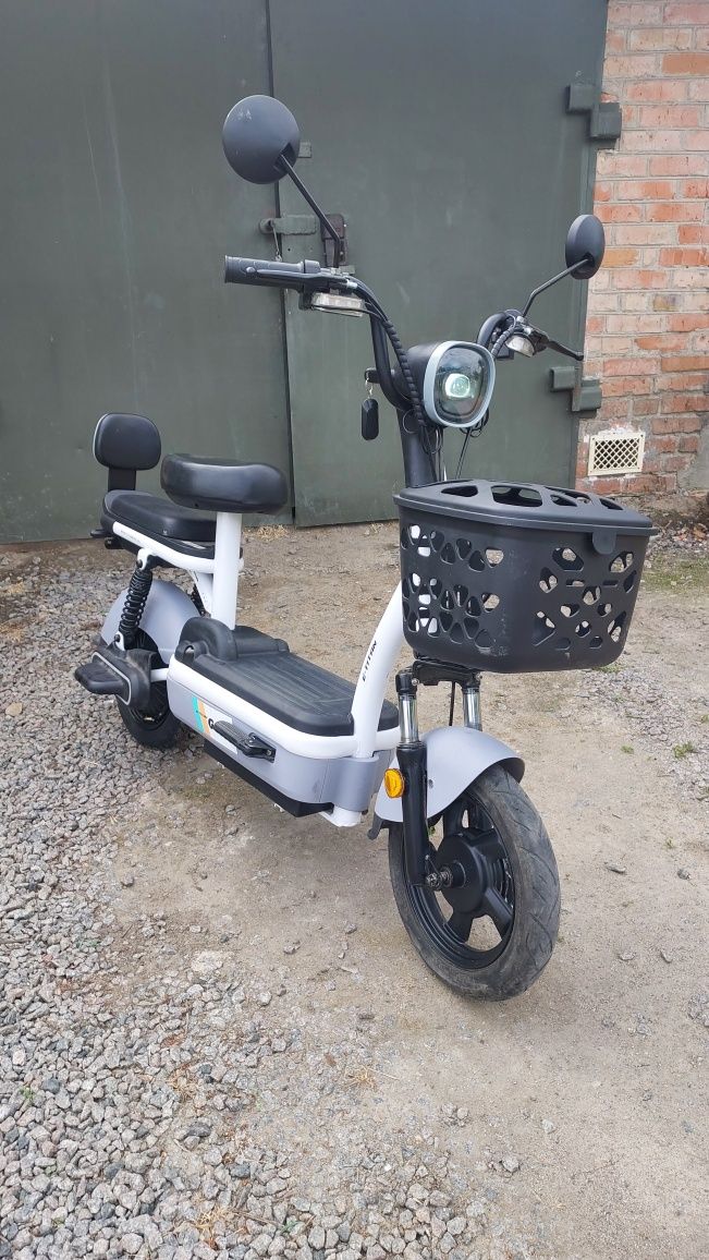 Електроскутер 14" E-Titan Golf 500W