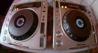 Sprzedam dwa odtwarzacze DJ CDJ-800MK2