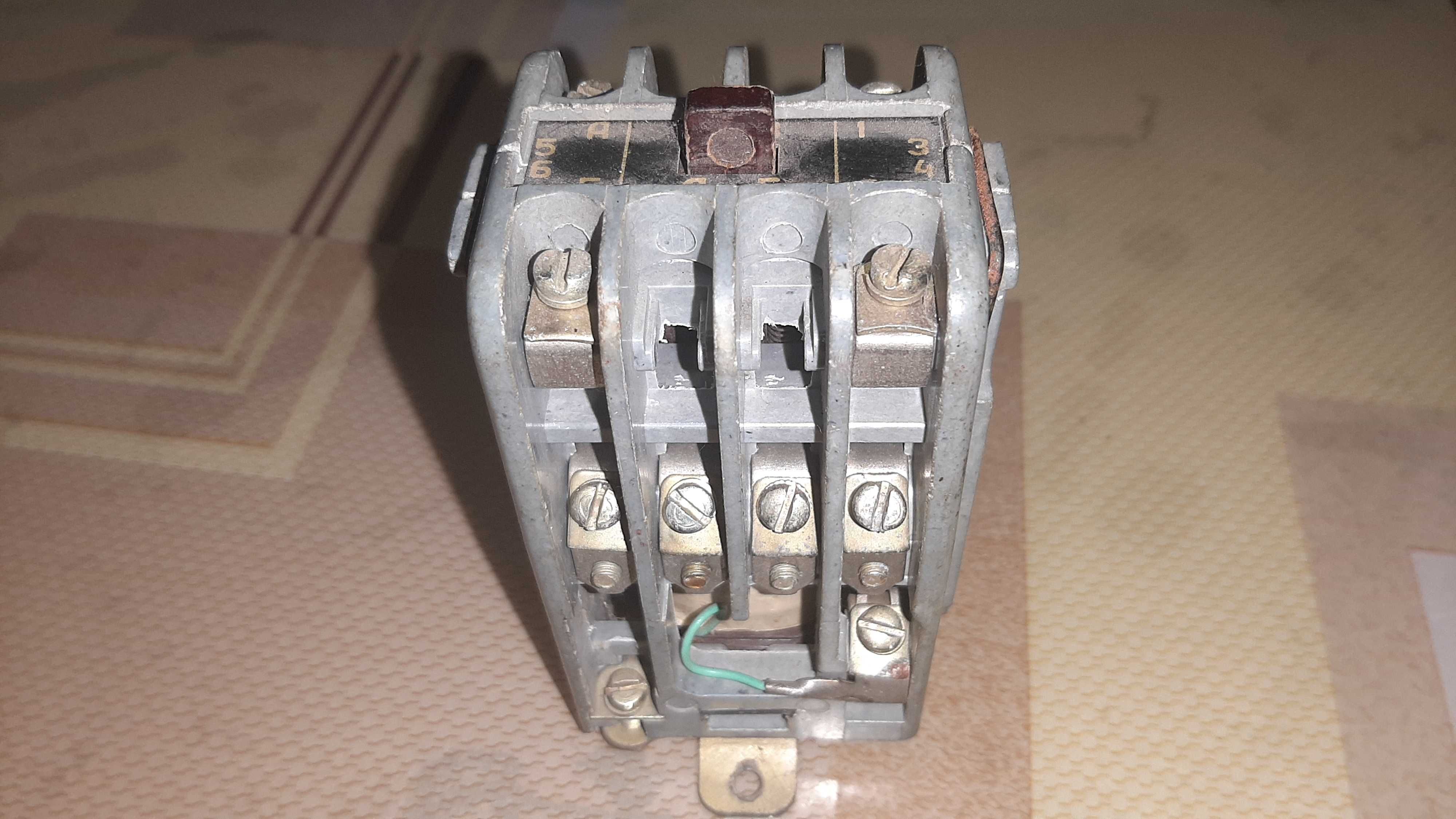 Магнітний пускач  ПМЕ 041. Виготовлений в СРСР