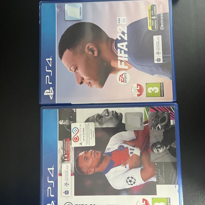 Konsola ps4 w dobrym stanie