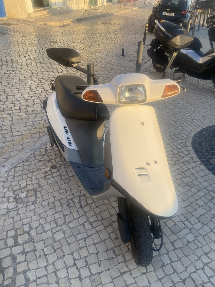 Moto 50cl em bom estado sem nenhum problema mecanico