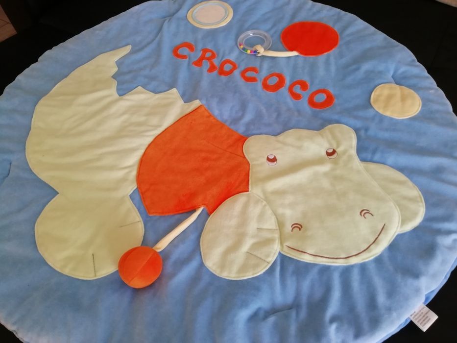 Tapete de actividades Bebé com música