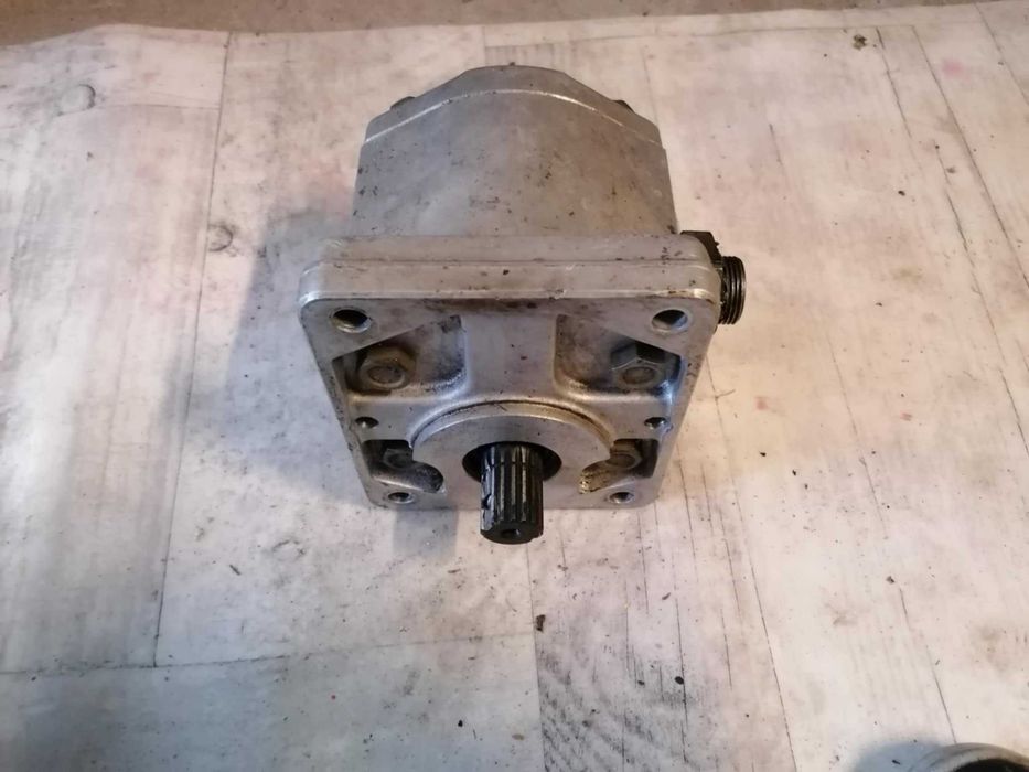 Pompa hydrauliczna ORSTA TGL 37069