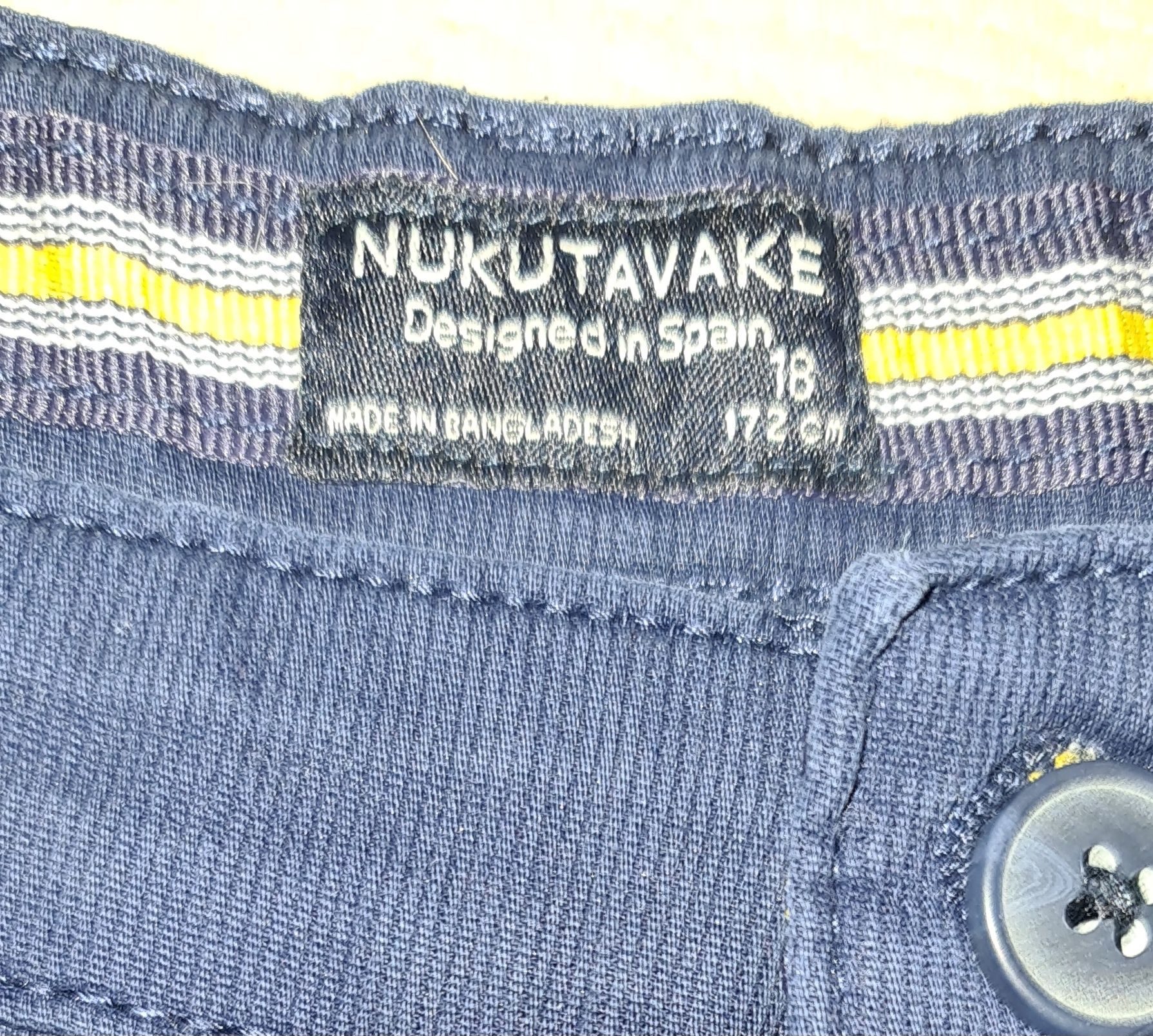 Calções marca Nukutavake