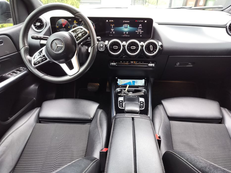 Mercedes klasa B W247 full LED tablet  Hej Mercedes