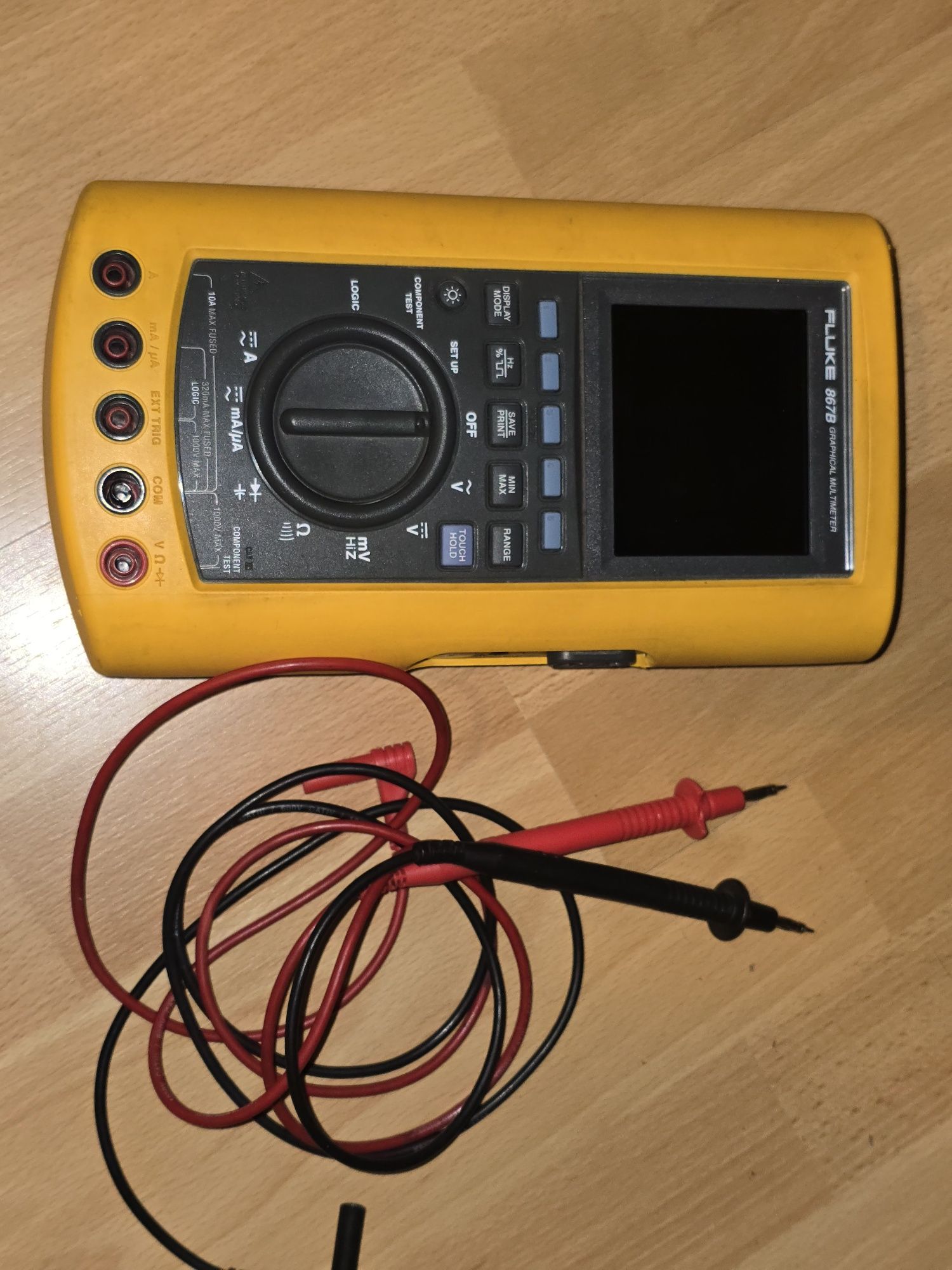Multimetr graficzny Fluke 867B