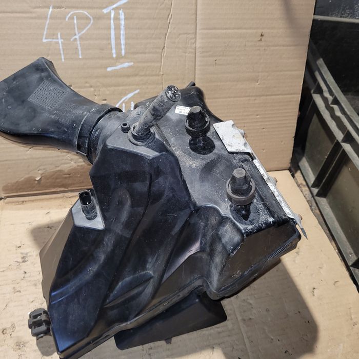 Obudowa filtra powietrza audi a4 b8 lift a5 Q5 2.0TDI 2015r