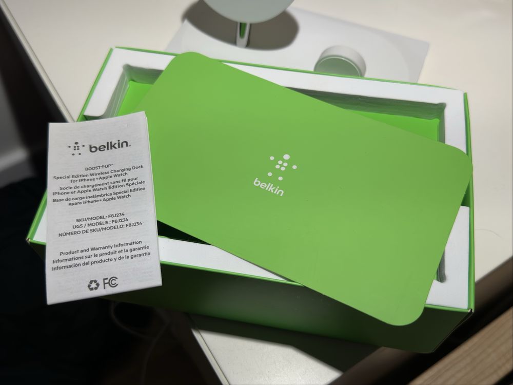 Belkin Беспроводная зарядка Iphone apple watch 2 in 1