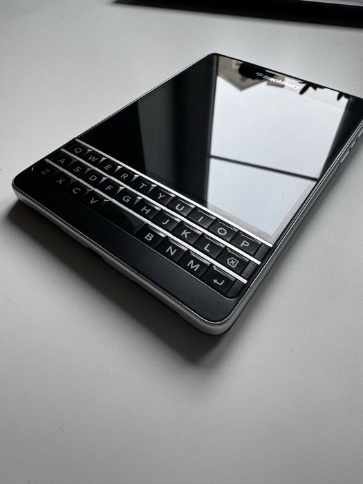 Blackberry Passport SQW100-3 V5 - Prototype (Unlocked)