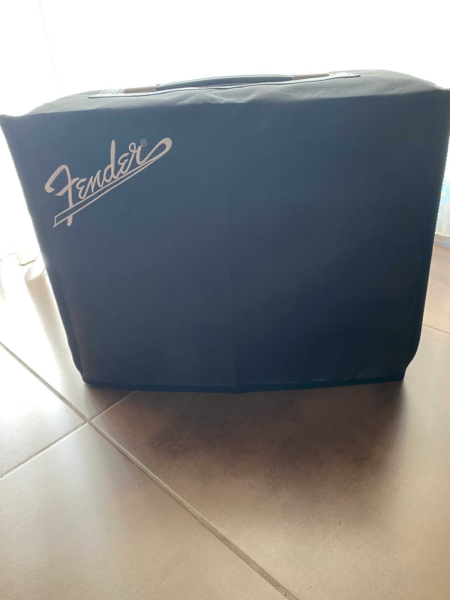 Amplificador válvulas Fender 68 Custom Vibro Champ