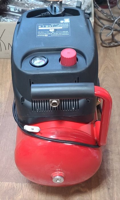 Компресор безмасляний einhell