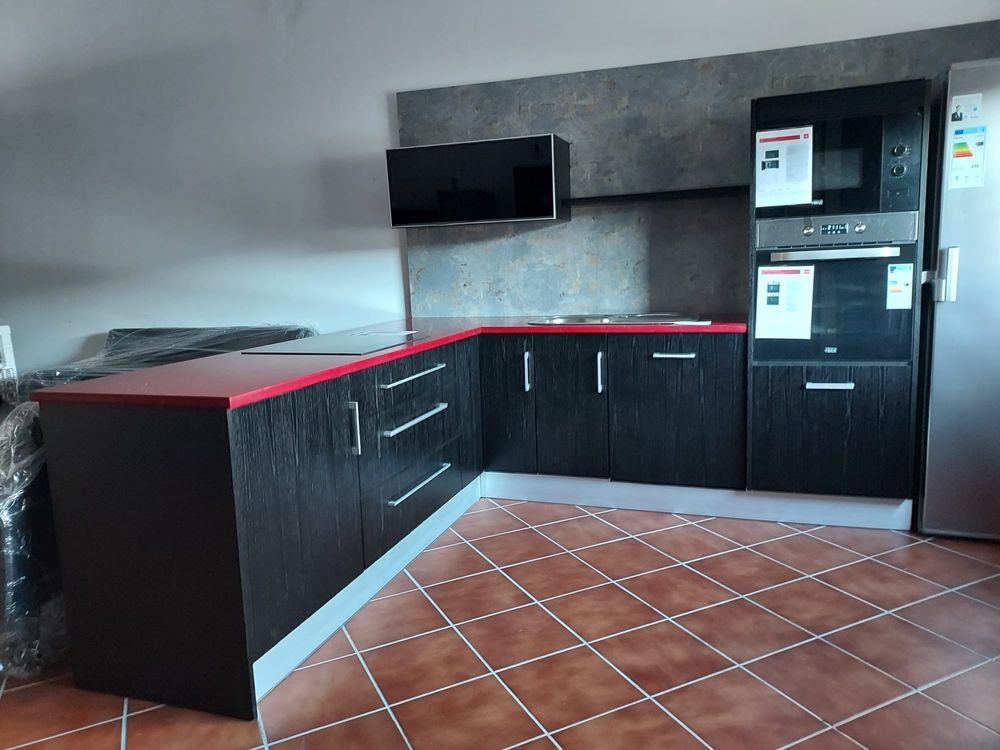 Cozinha de exposição Marítimo Carvalho Wangue, tampo silestone