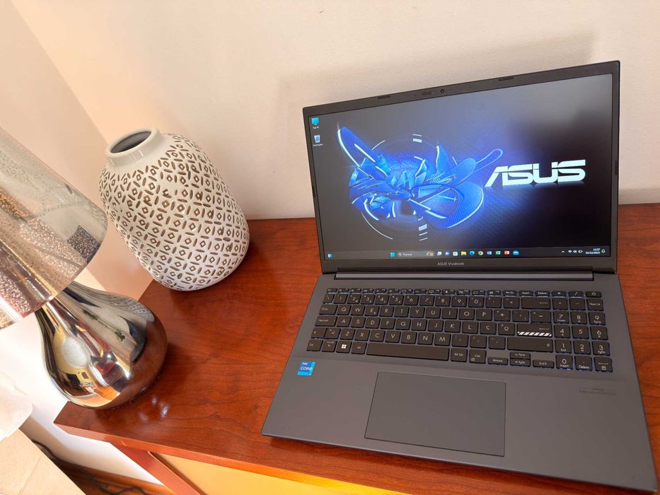 Asus Vivobook K3500P 15.6"FHD|i7-11370H a 3.3Ghz|16Gb Ram|Ssd 512Gb