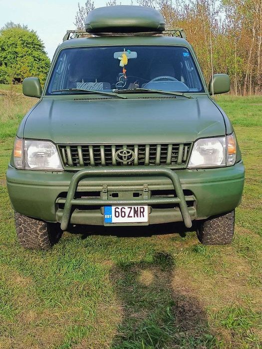 toyota land cruiser 90