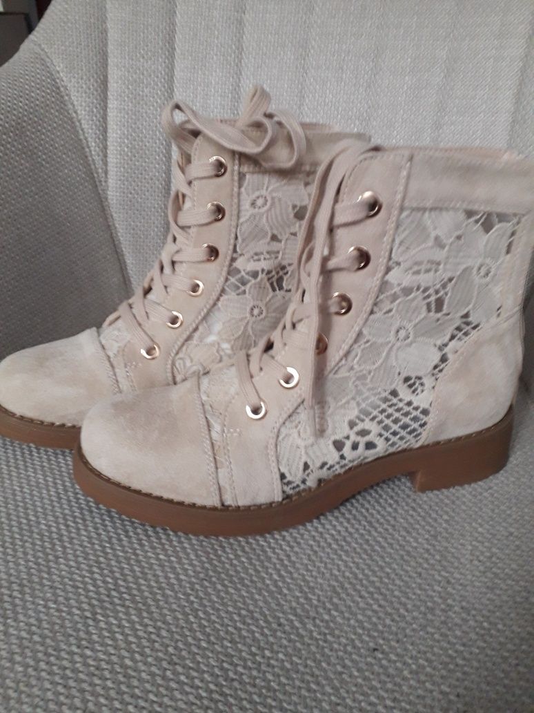 Sprzedam buty nowe 38 rozm