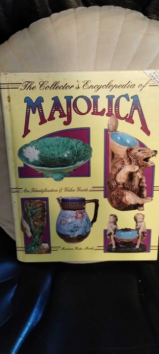 Majolika książka dla kekcjonerow