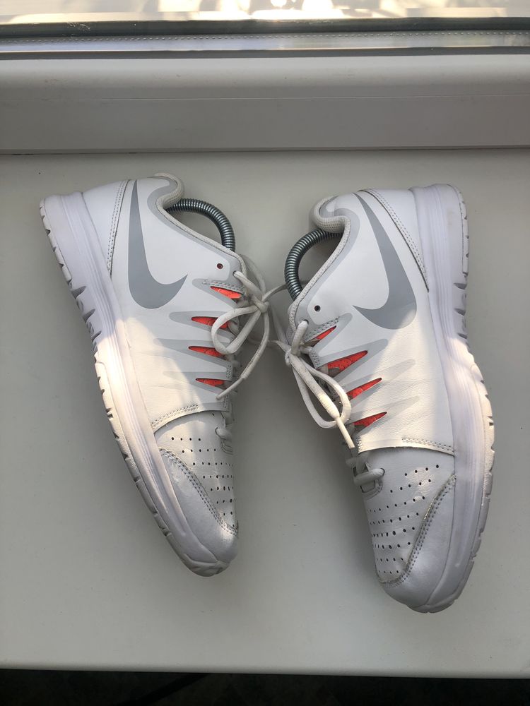 Тенісні кросівки Nike Vapor Court 631713-105 (41р) Tennis Sneakers