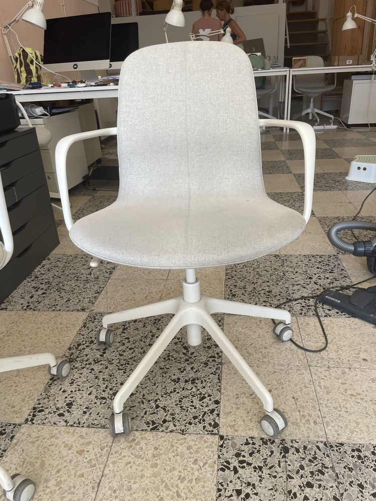 Cadeira de escritório cinza claro Ikea