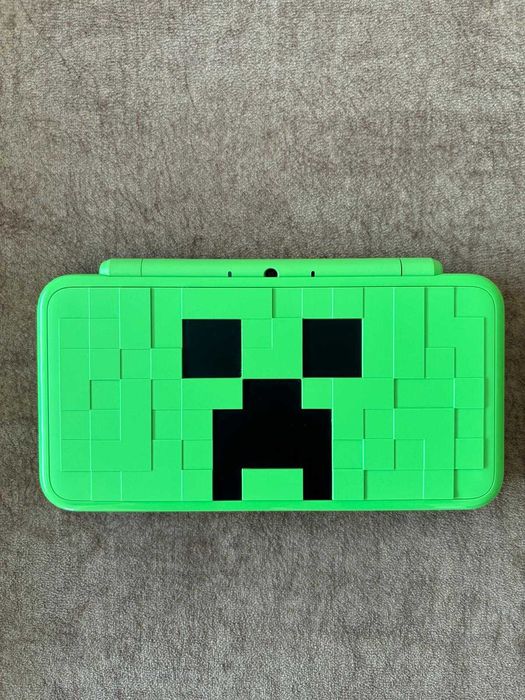 New Nintendo 2DS Minecraft Edition