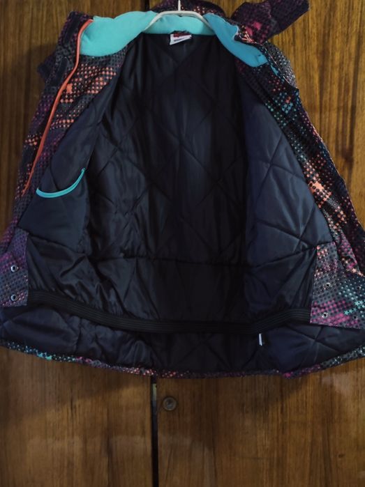 Куртка жіноча спортивна