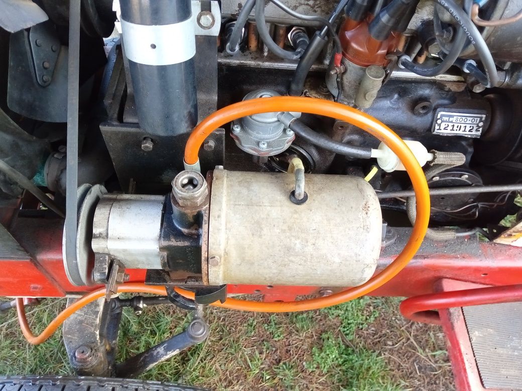 Traktorek Gutbrod 2500