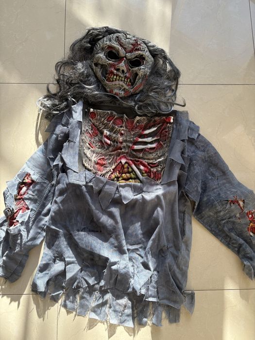 Straszny stroj na halloween upior przebranie z maska 6- 12 lat