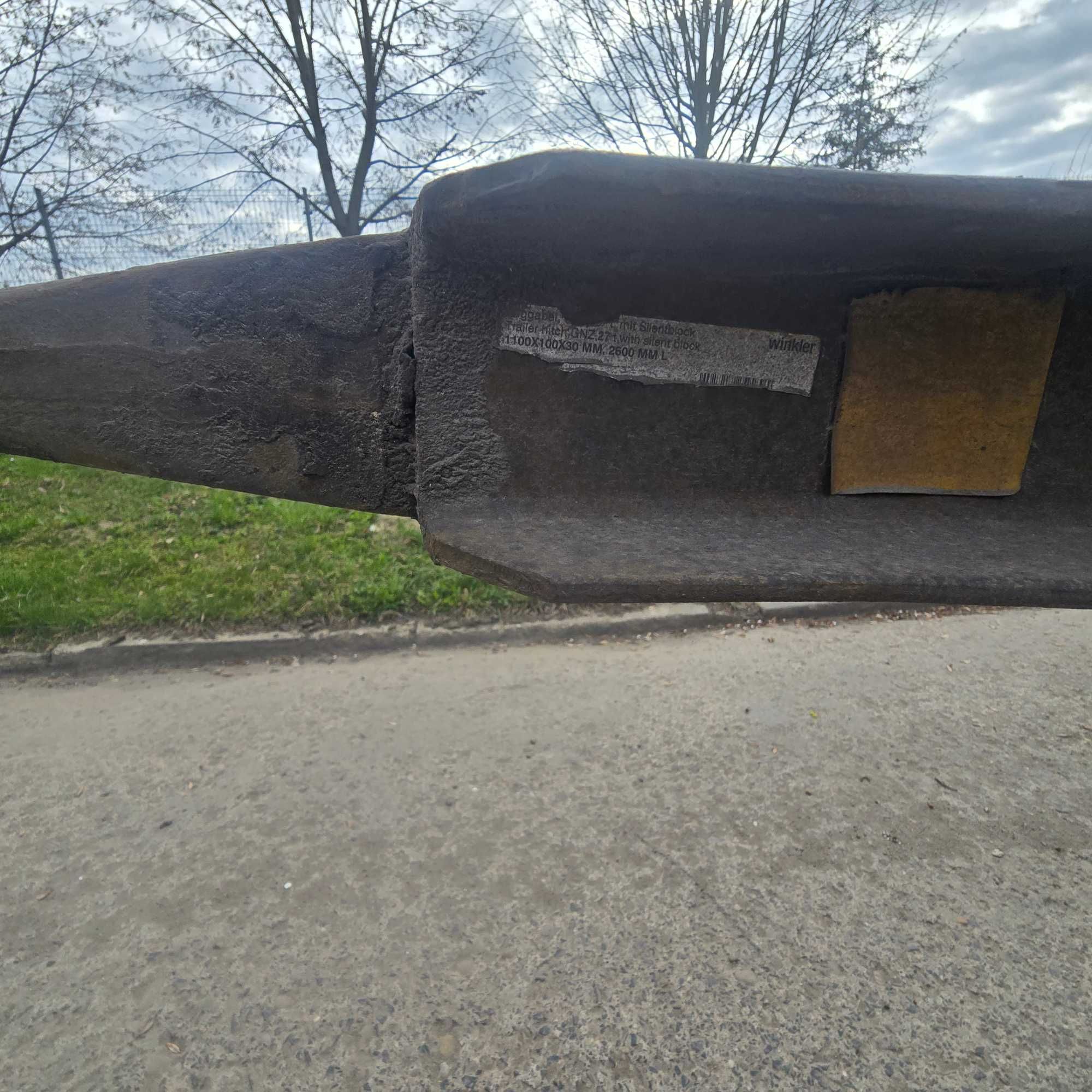 Przyczepa do przewozu kontenerów