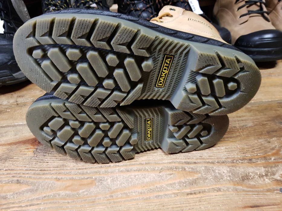 Buty robocze DAKOTA rozm 42 wkł 27,5 cm S3