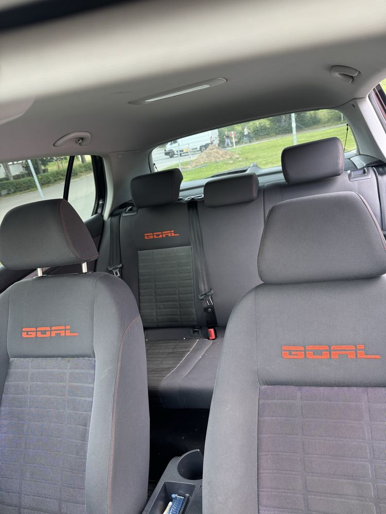 Volkswagen Golf V