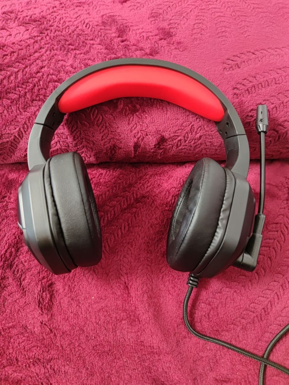 Наушники Redragon Ajax