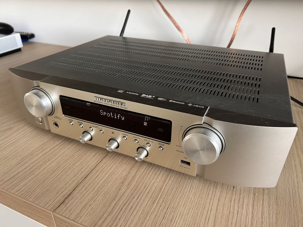 Marantz NR1200 amplituner