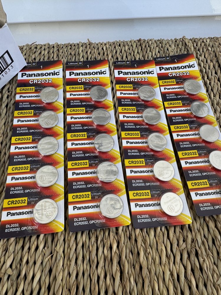 Pilhas Panasonic novas 1€ cada (CR2032)