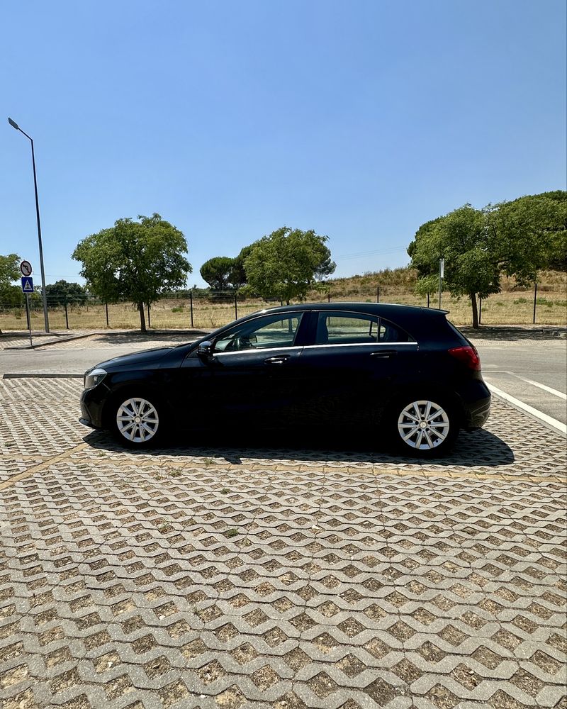 Mercedes-Benz A 160 d Preto (2015)