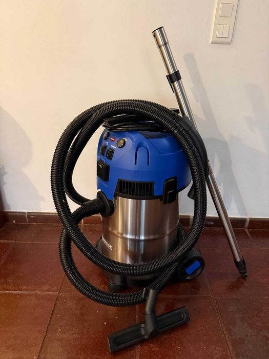Aspirador NILFISK MULTI II 30L INOX, Soprador, Profissional