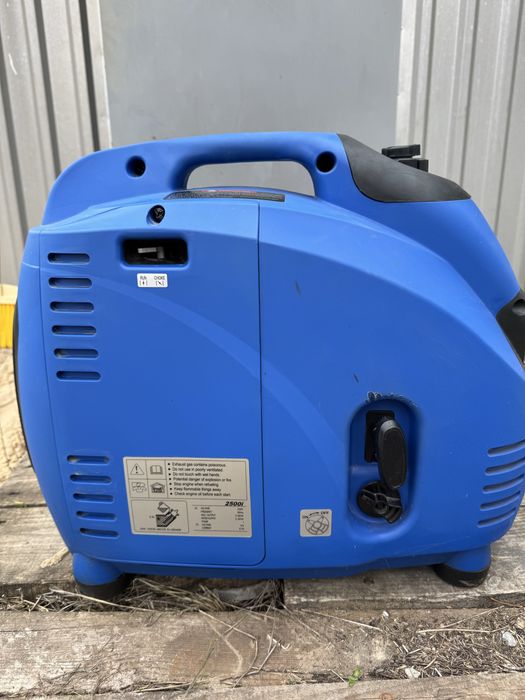 Інверторний генератор Weekender D2500i