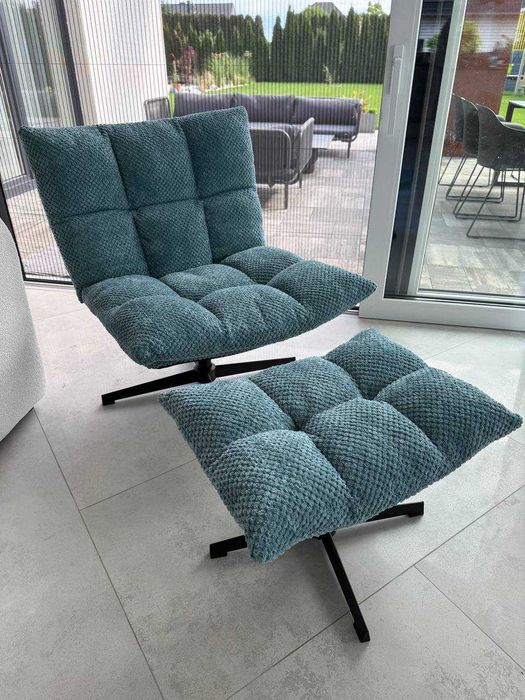 Fotel niebieski, obrotowy z podnóżkiem FW12 dostępny od ręki, dostawa