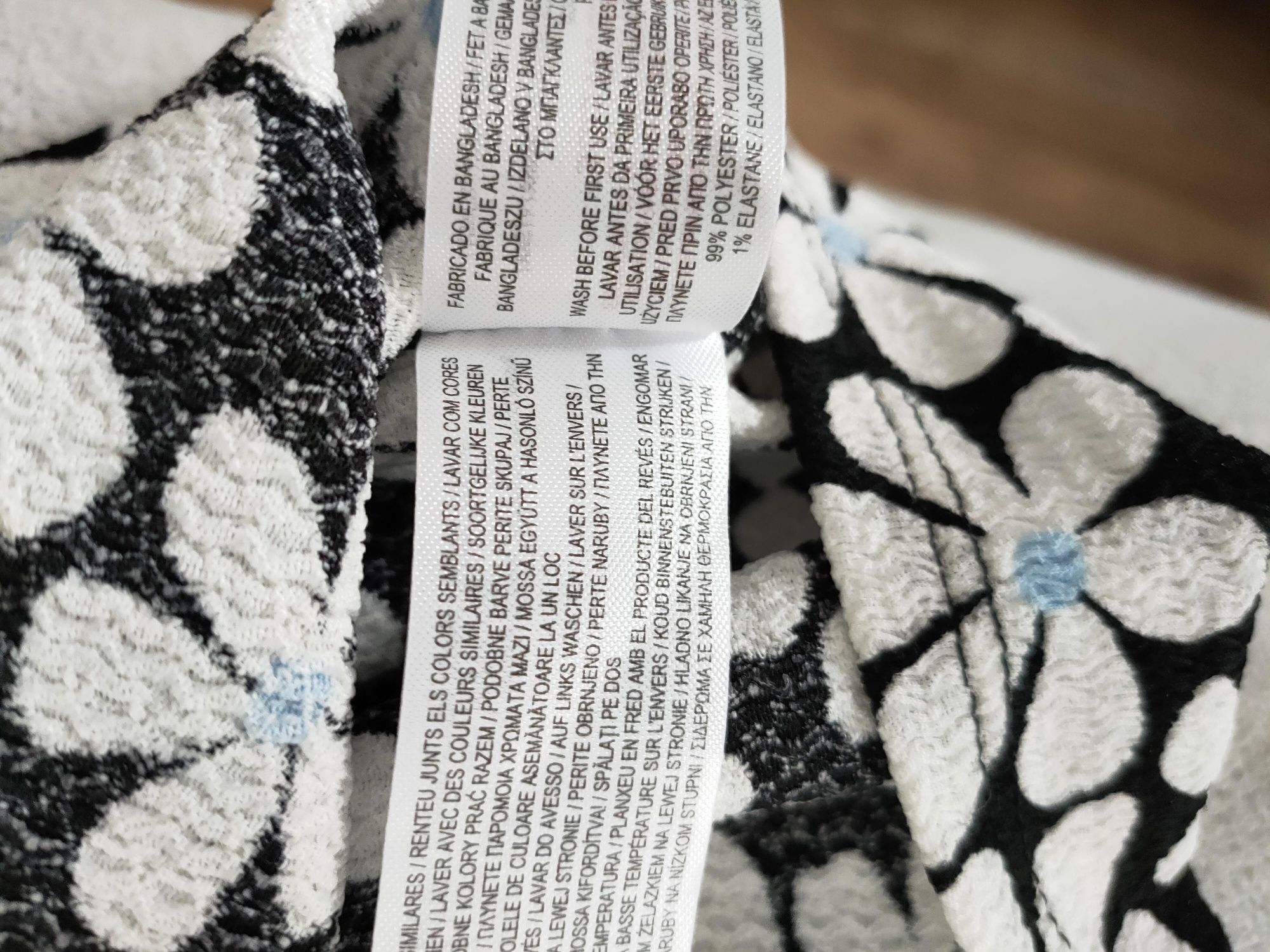 Sukienka dziewczęca roz 4/5 Primark