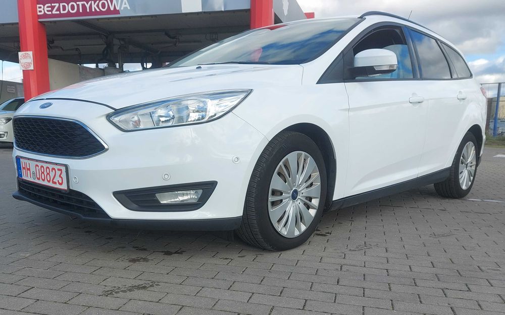 Ford Focus Lift Benzyna Bogate Wyposażenie Super Cena Polecam